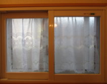 遮熱・断熱・冷暖房効果・ＵＶカット・プライバシー保護・可視カット・防犯：内部ガラスのフイルム張りを行いました。の写真